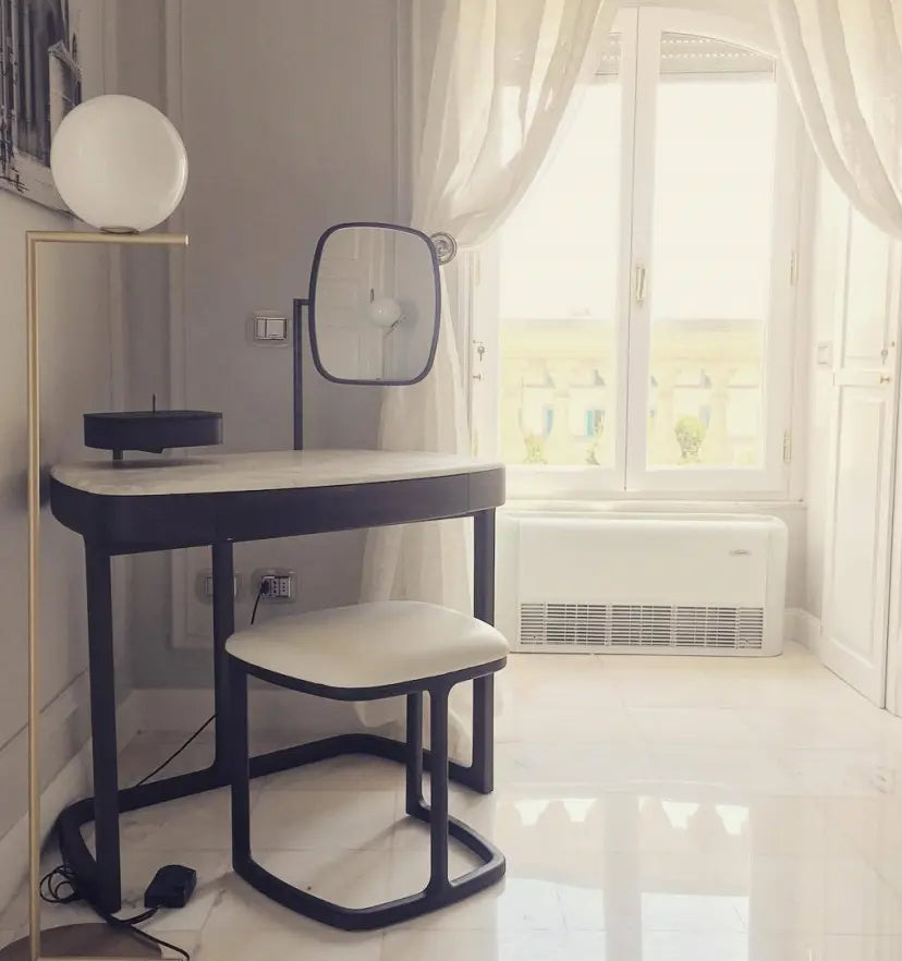 Artemide Floor Lamp - NexioPick