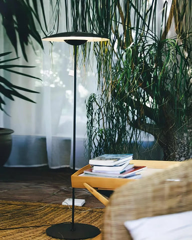Innovative Directional Floor Lamp - NexioPick