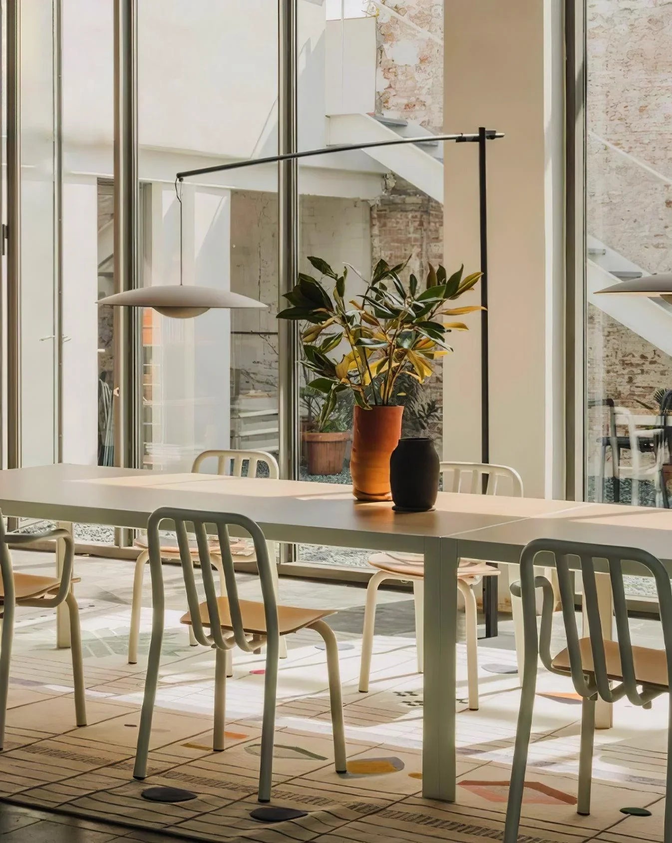 Innovative Directional Floor Lamp - NexioPick