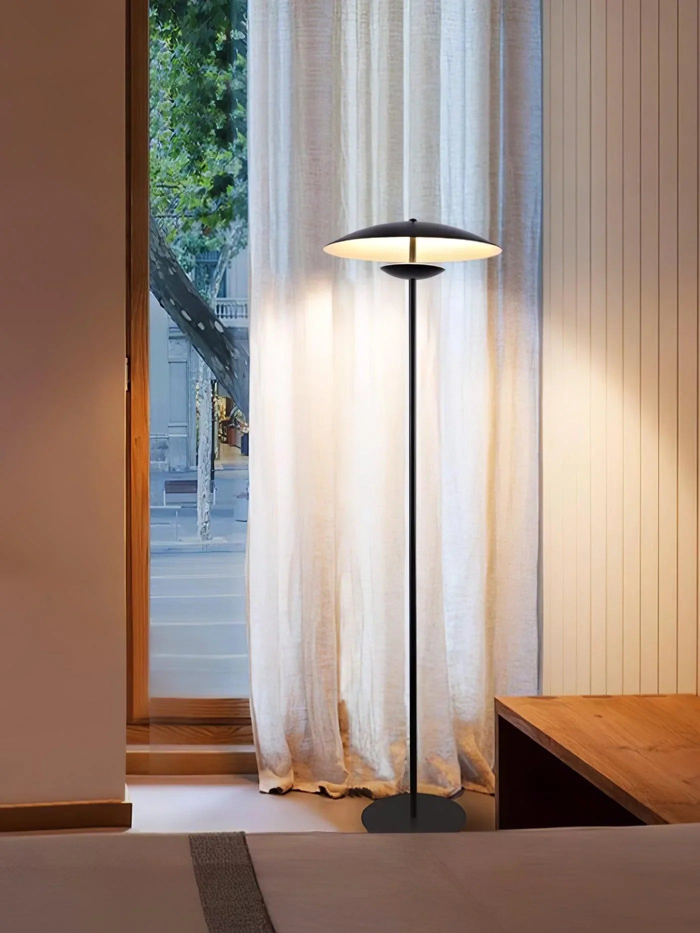 Innovative Directional Floor Lamp - NexioPick