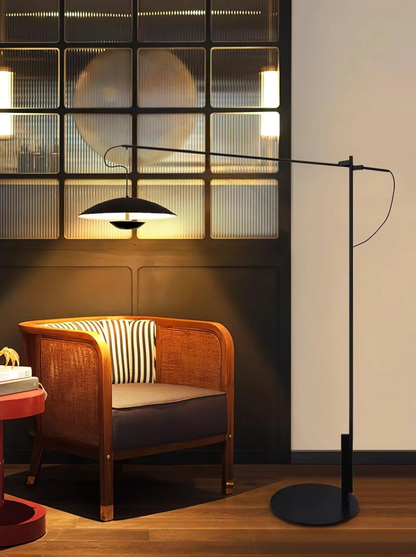 Innovative Directional Floor Lamp - NexioPick