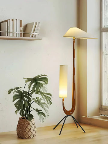Giraffe Floor Lamp - NexioPick