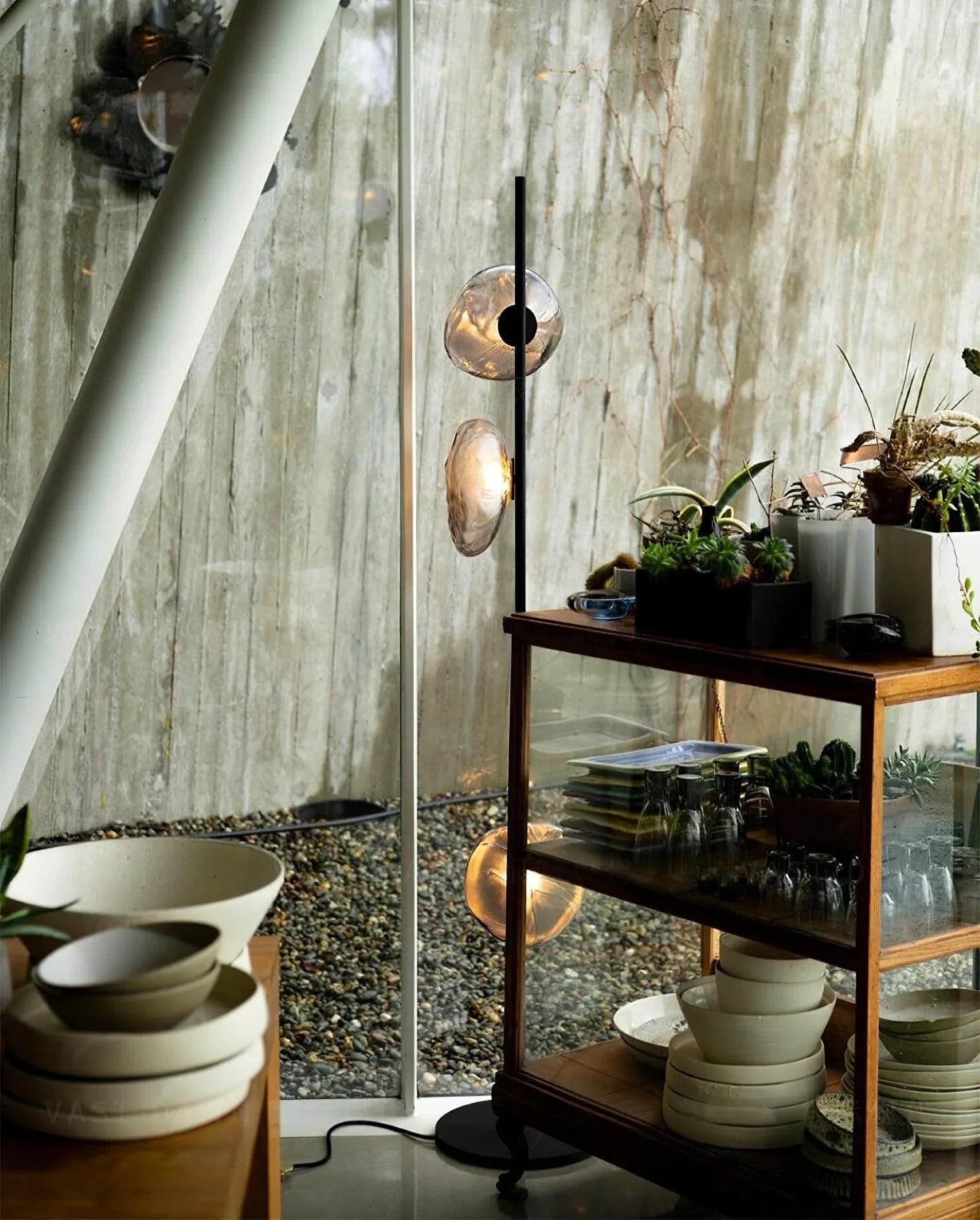 Glass Petals Floor Lamp - NexioPick