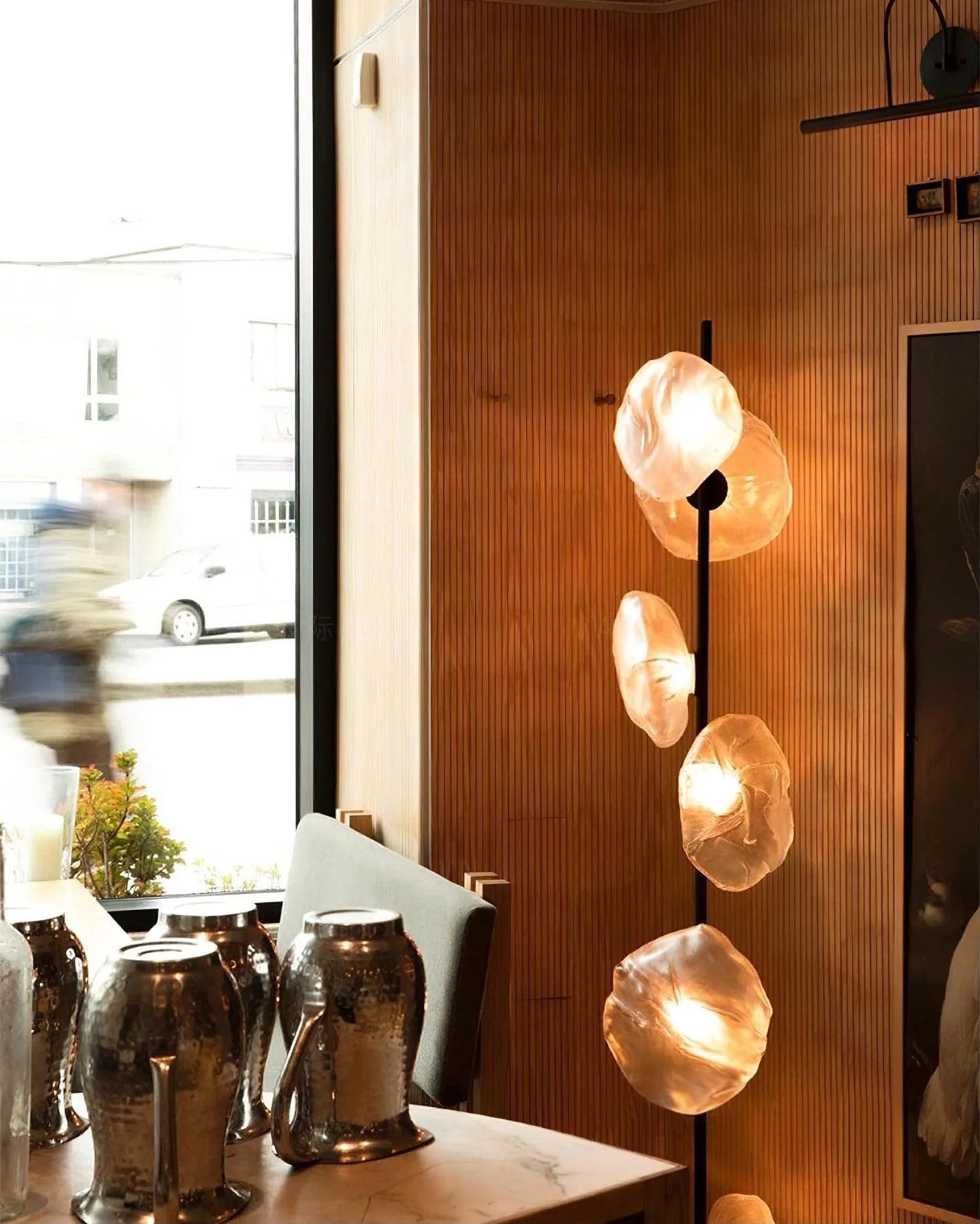 Glass Petals Floor Lamp - NexioPick