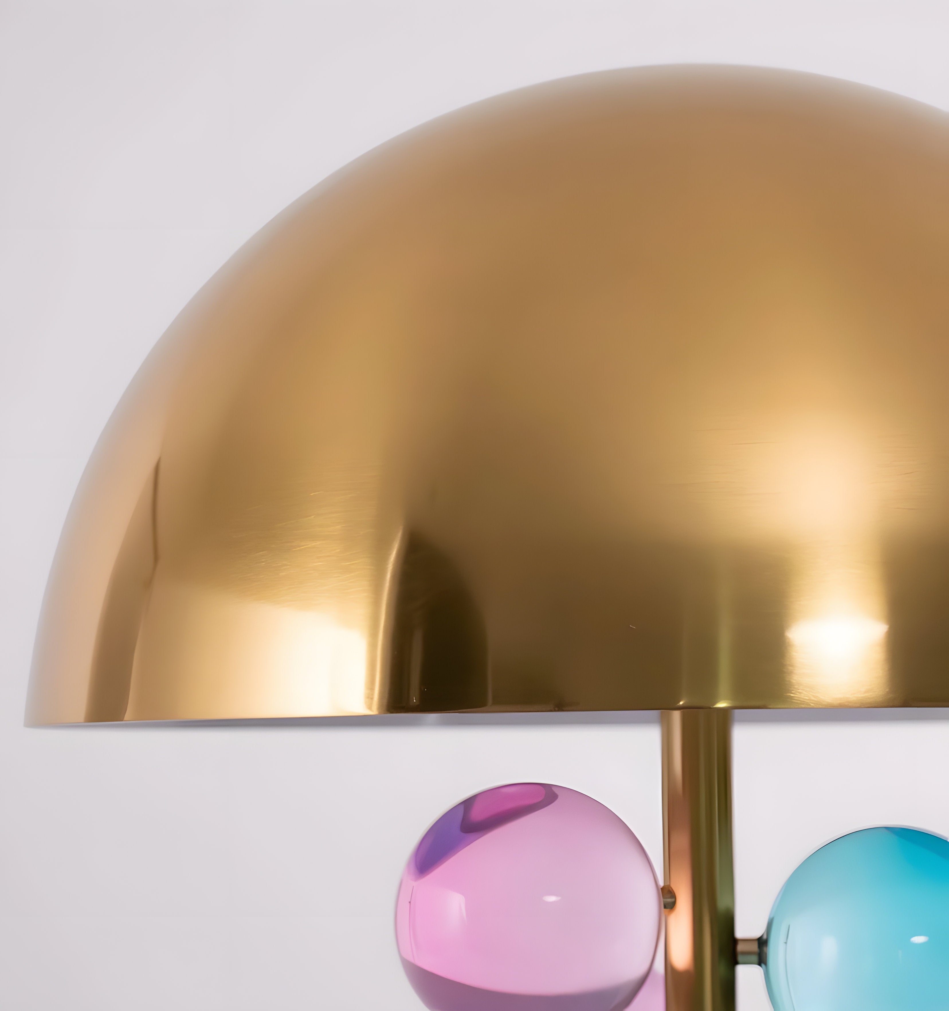 Globo Table Lamp - NexioPick