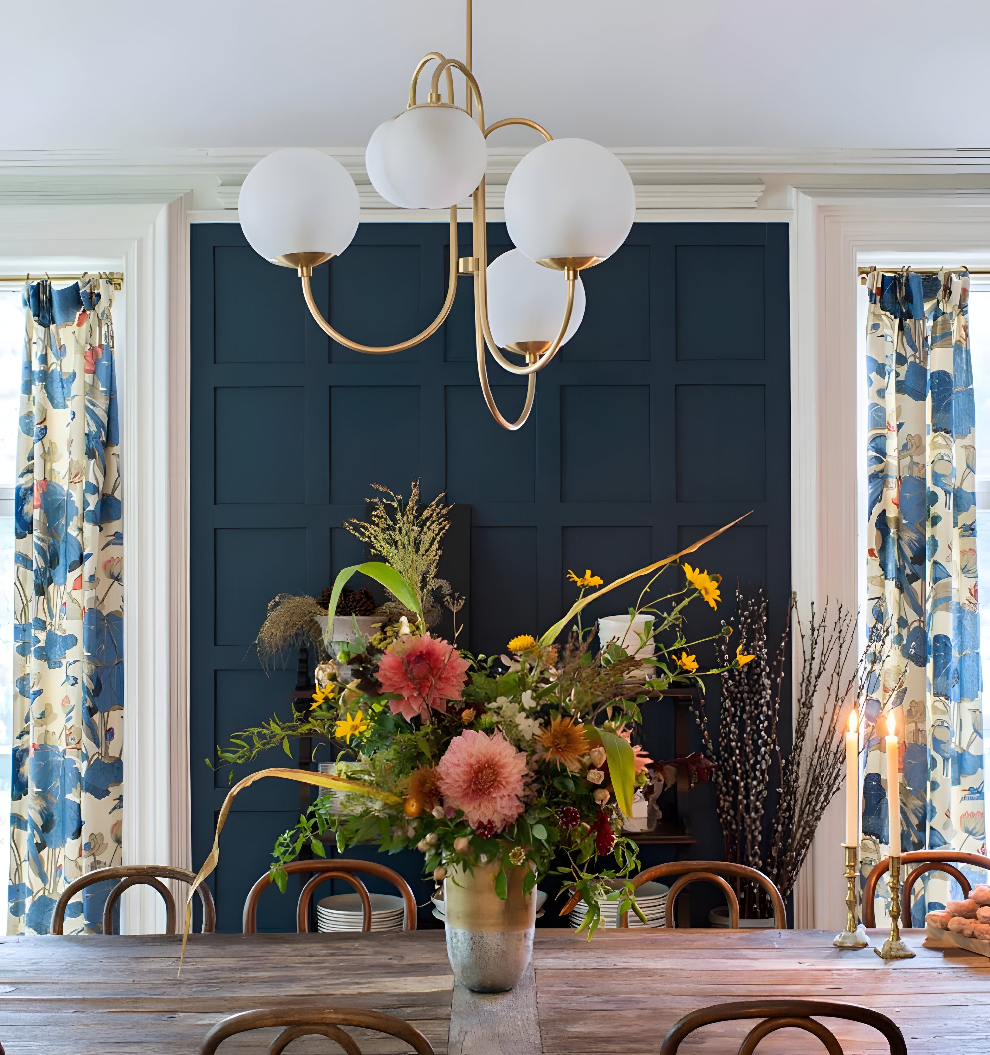 Gooseneck Chandelier - NexioPick