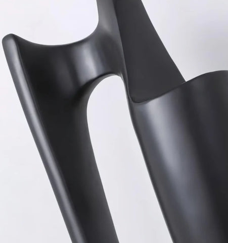 Guardian Sculpture Floor Lamp - NexioPick