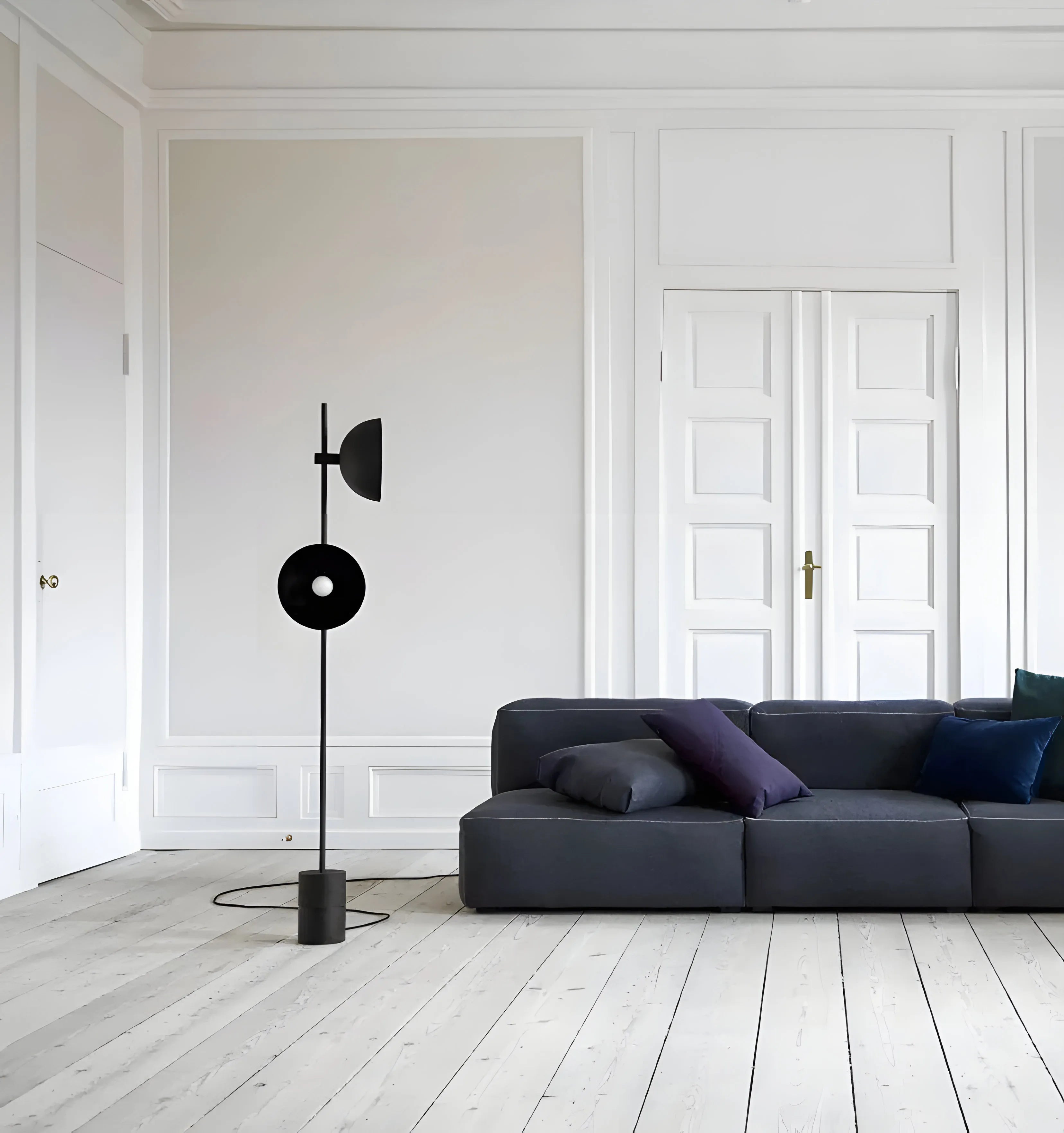 Studio Floor Lamp - NexioPick