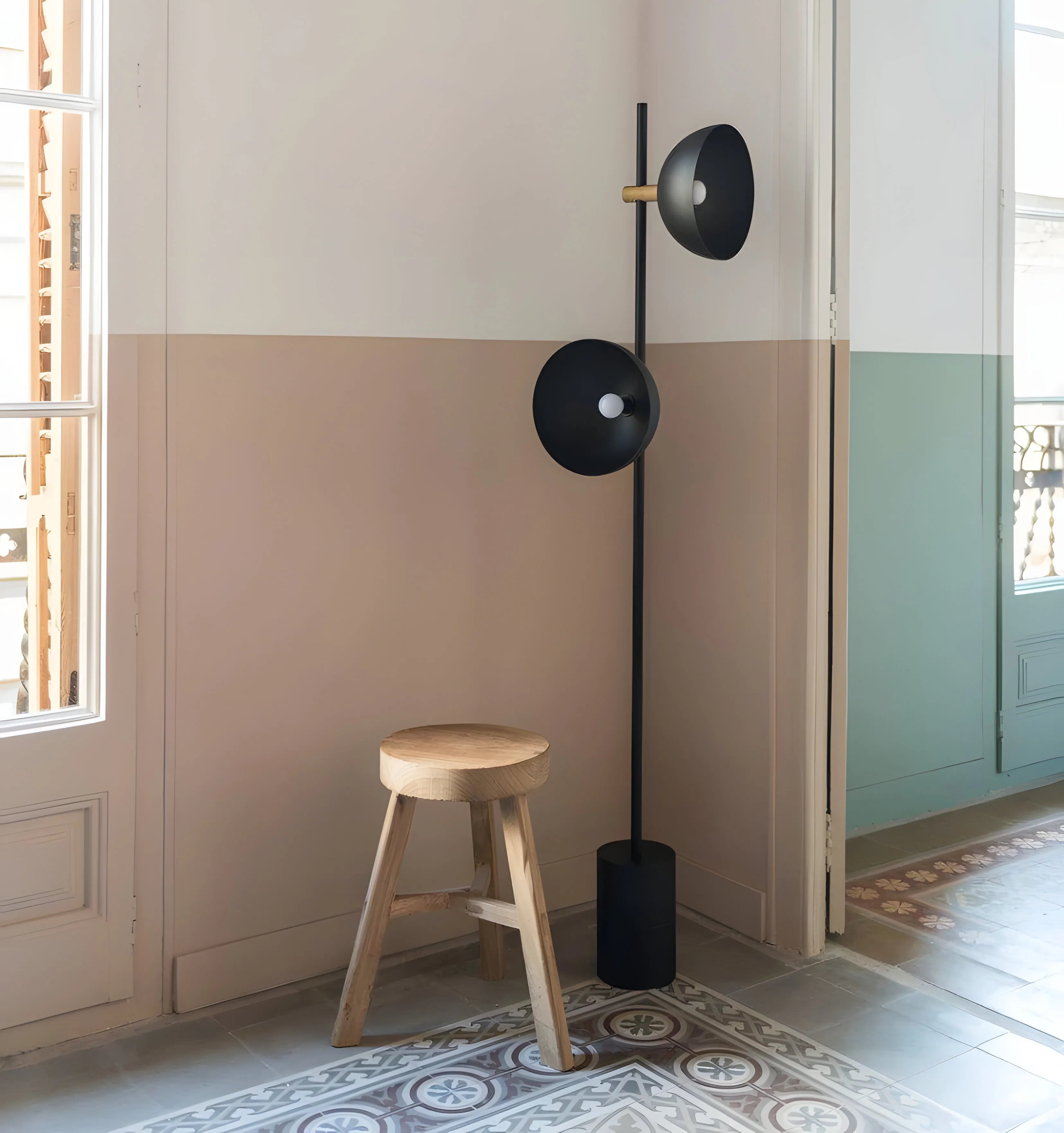 Studio Floor Lamp - NexioPick