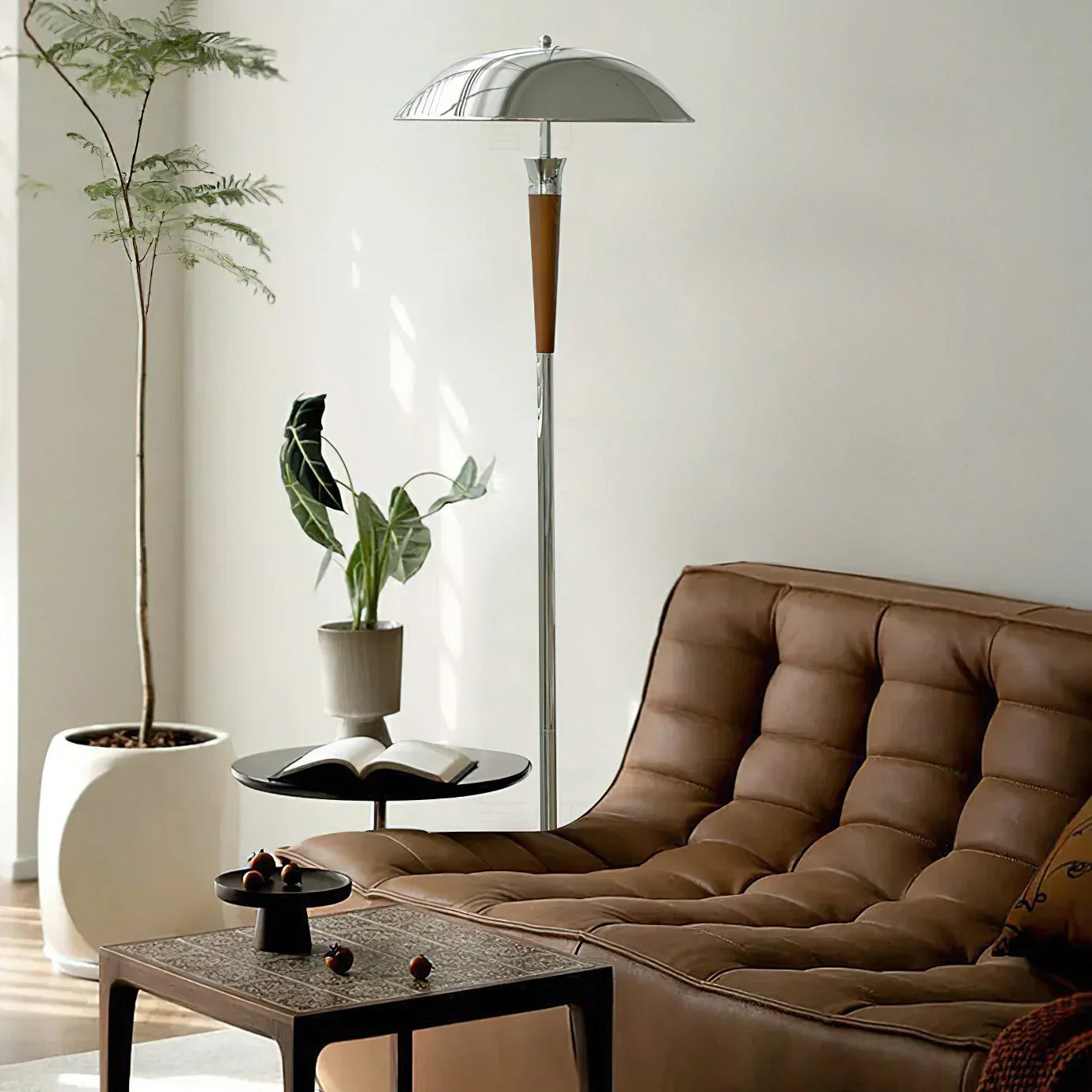 Helmet Floor Lamp - NexioPick
