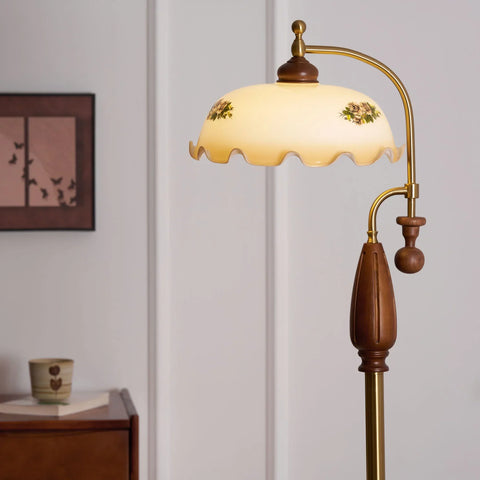 Heritage Bloom Floor Lamp - NexioPick