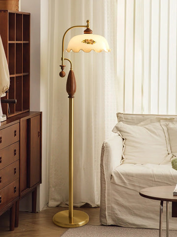 Heritage Bloom Floor Lamp - NexioPick