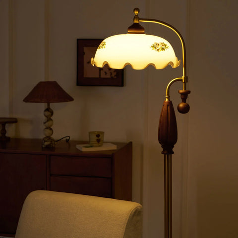 Heritage Bloom Floor Lamp - NexioPick