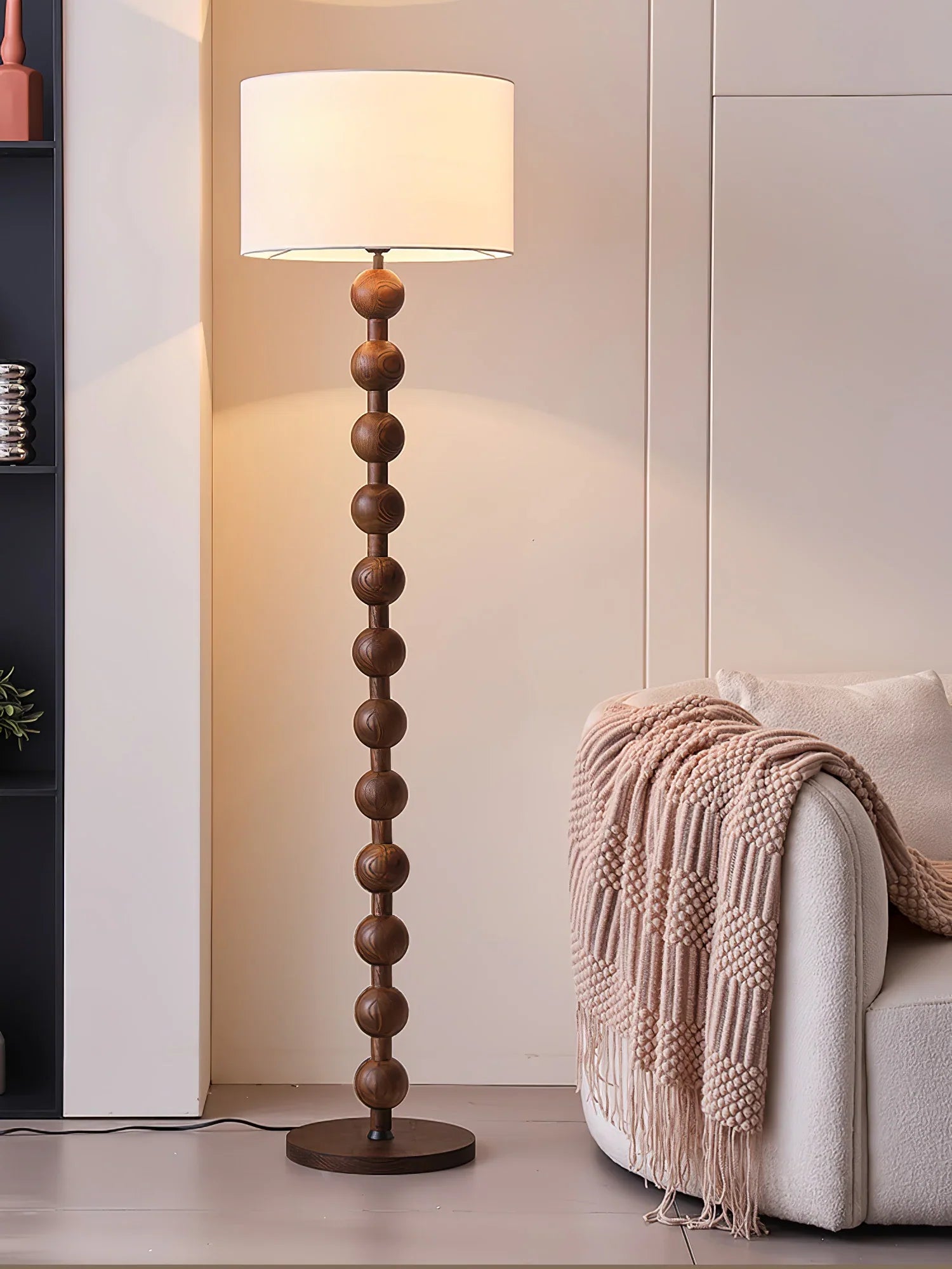 Hugo Barbell Floor Lamp - NexioPick