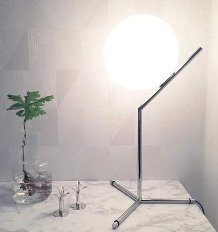 Artemide Table Lamp - NexioPick
