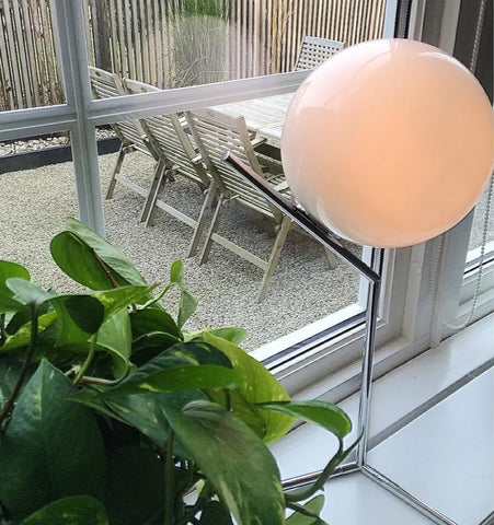 Artemide Table Lamp - NexioPick