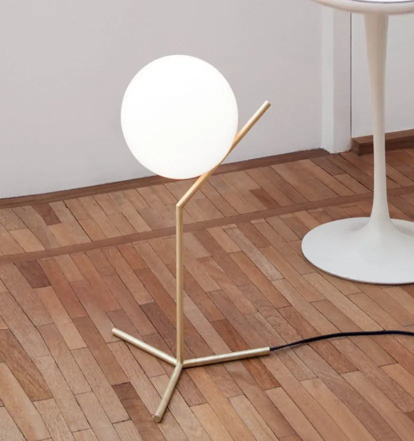 Artemide Table Lamp - NexioPick