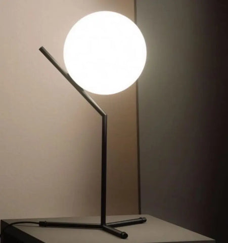 Artemide Table Lamp - NexioPick