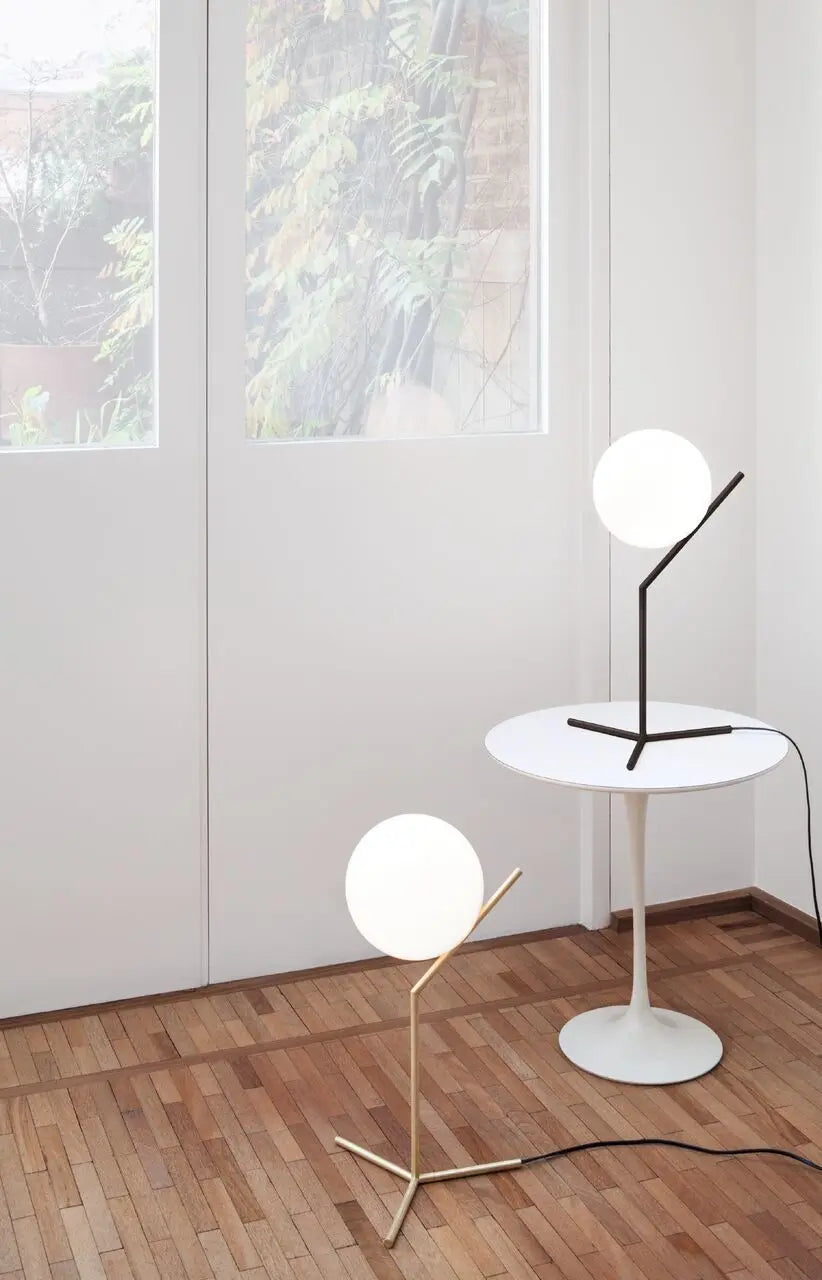 Artemide Table Lamp - NexioPick