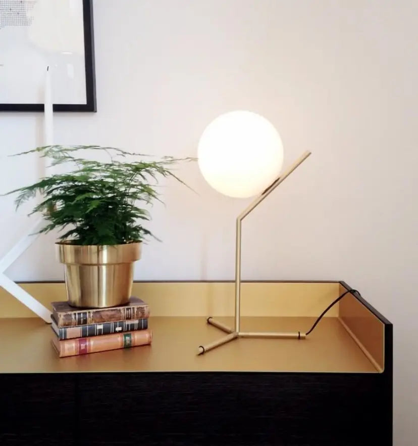 Artemide Table Lamp - NexioPick