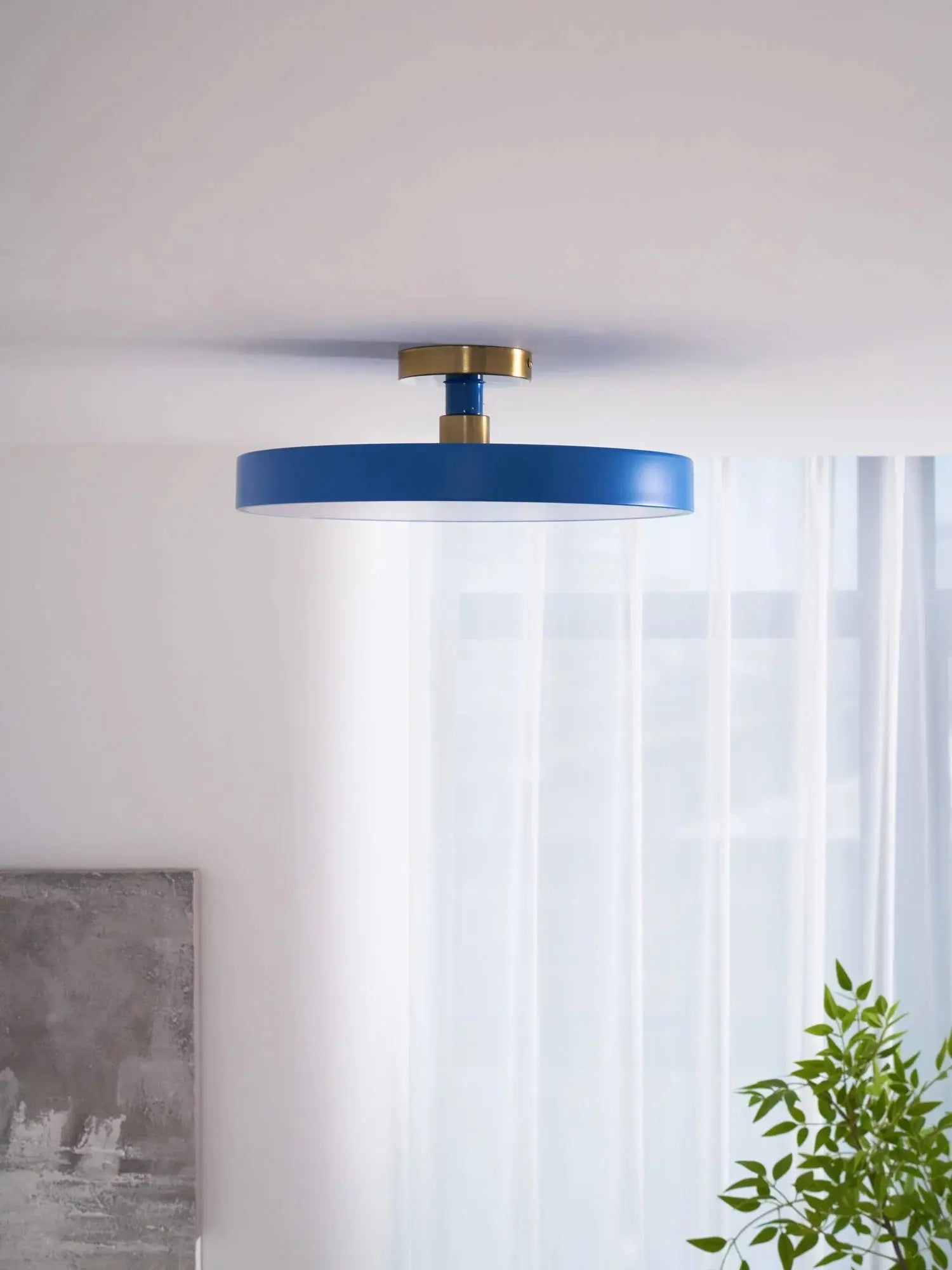 Isla Flush Mount Ceiling Lamp - NexioPick