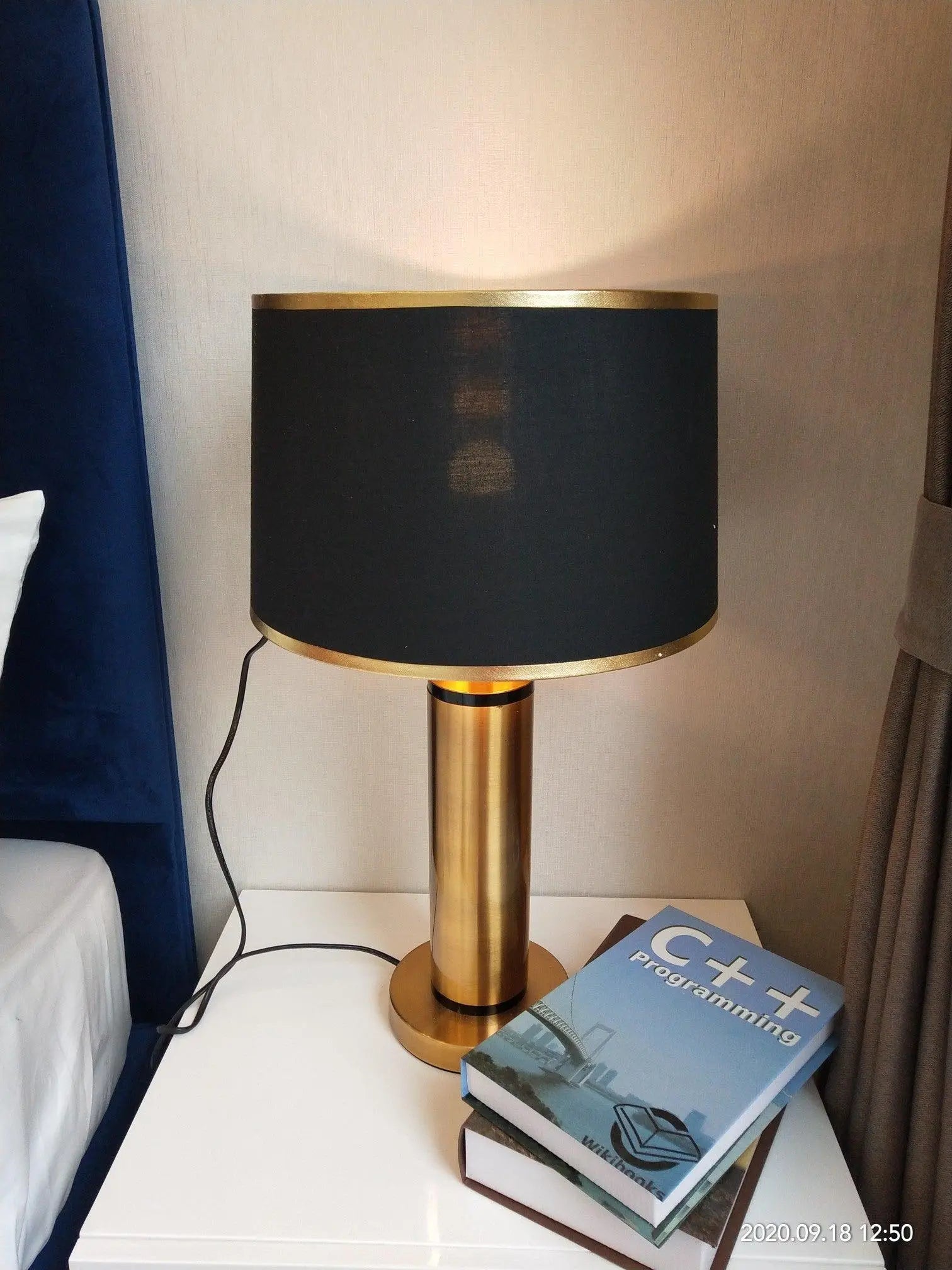 Jaspar Table Lamp - NexioPick