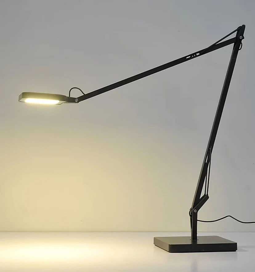 Edge Table Lamp - NexioPick