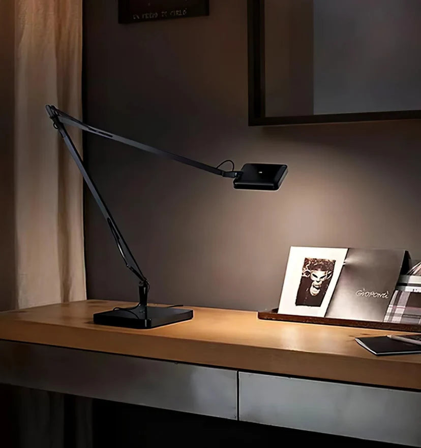 Edge Table Lamp - NexioPick