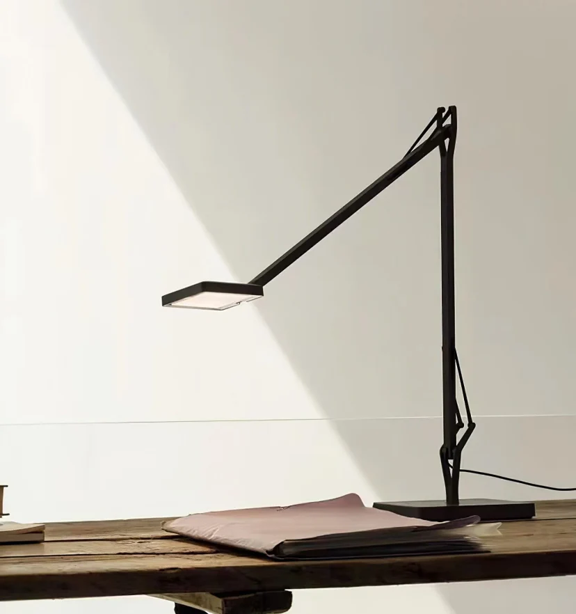 Edge Table Lamp - NexioPick