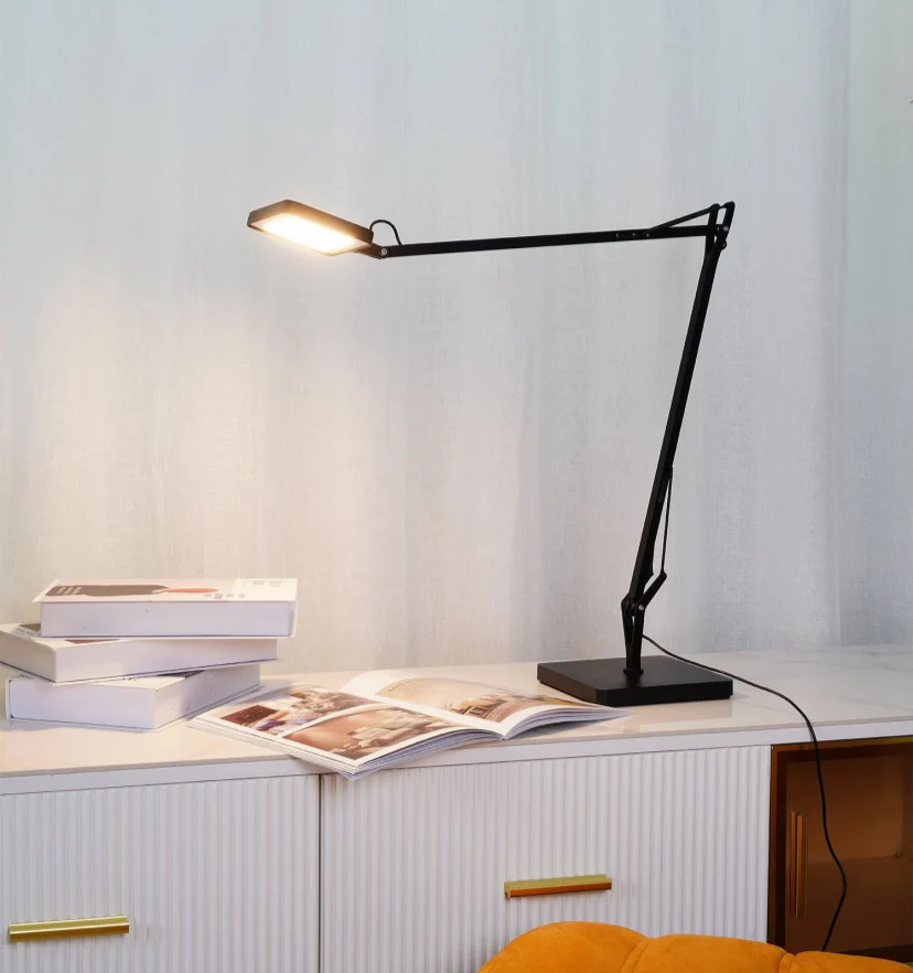 Edge Table Lamp - NexioPick