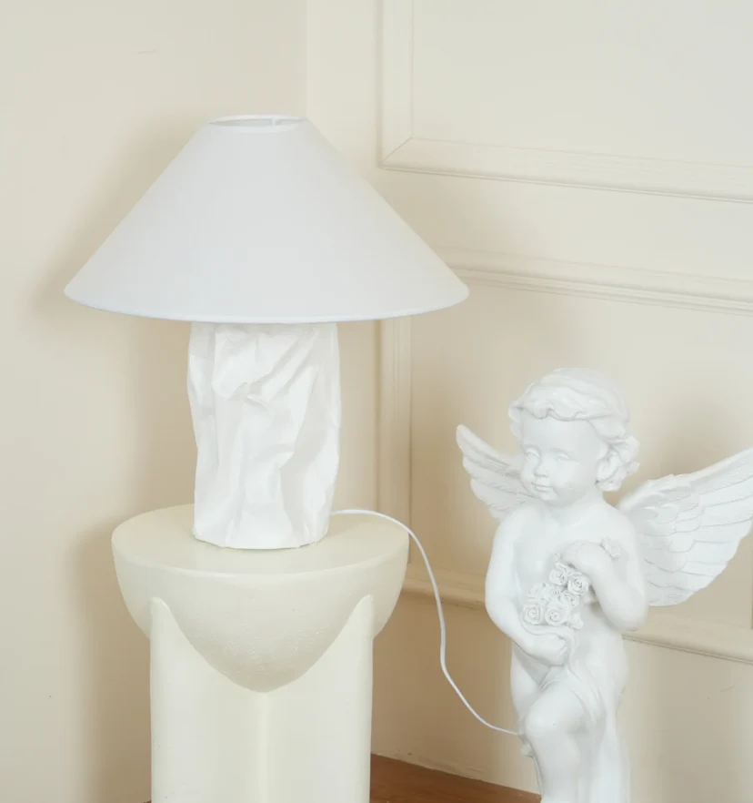 Crinkle Paper Table Lamp - NexioPick