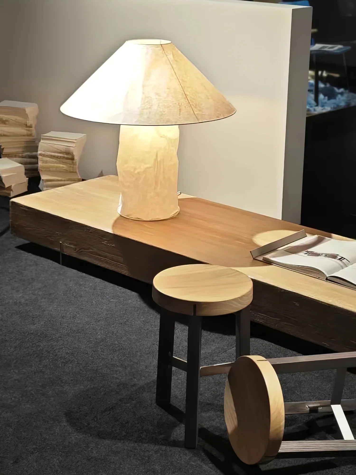 Crinkle Paper Table Lamp - NexioPick