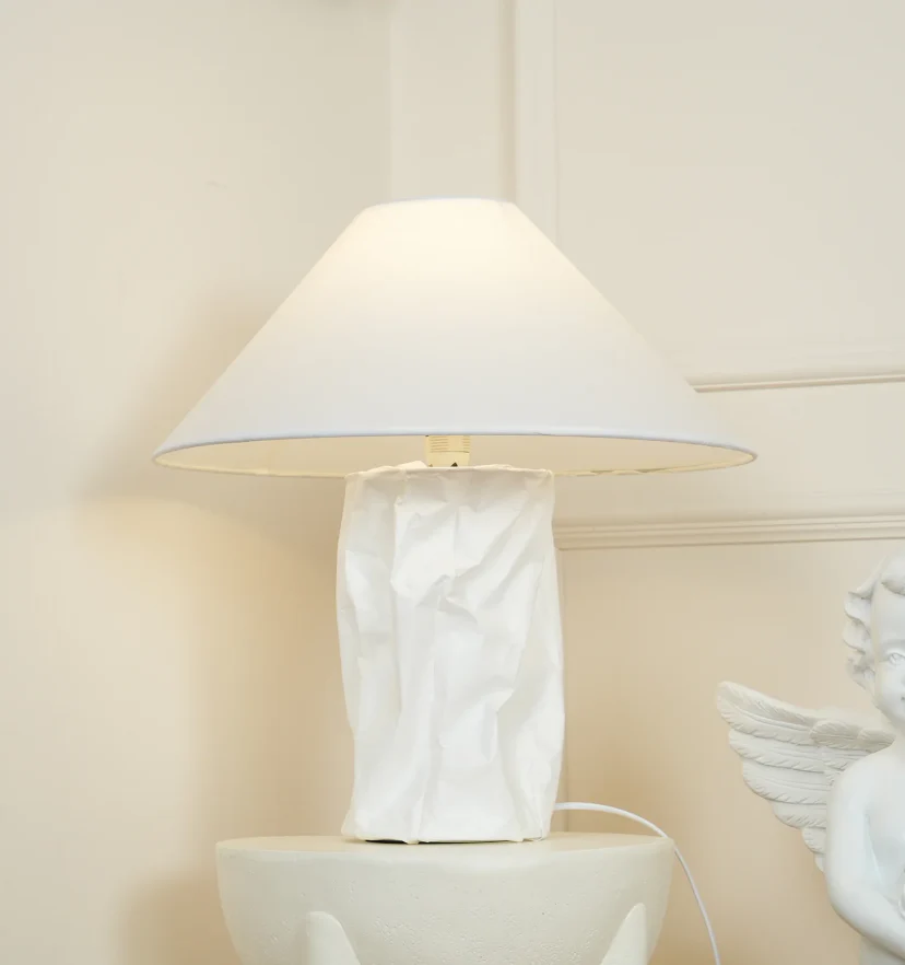 Crinkle Paper Table Lamp - NexioPick