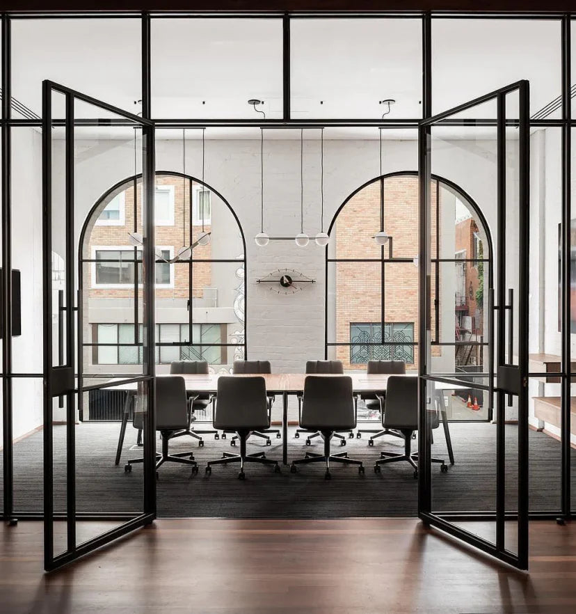 Orbion Black Pendant Lamp - NexioPick