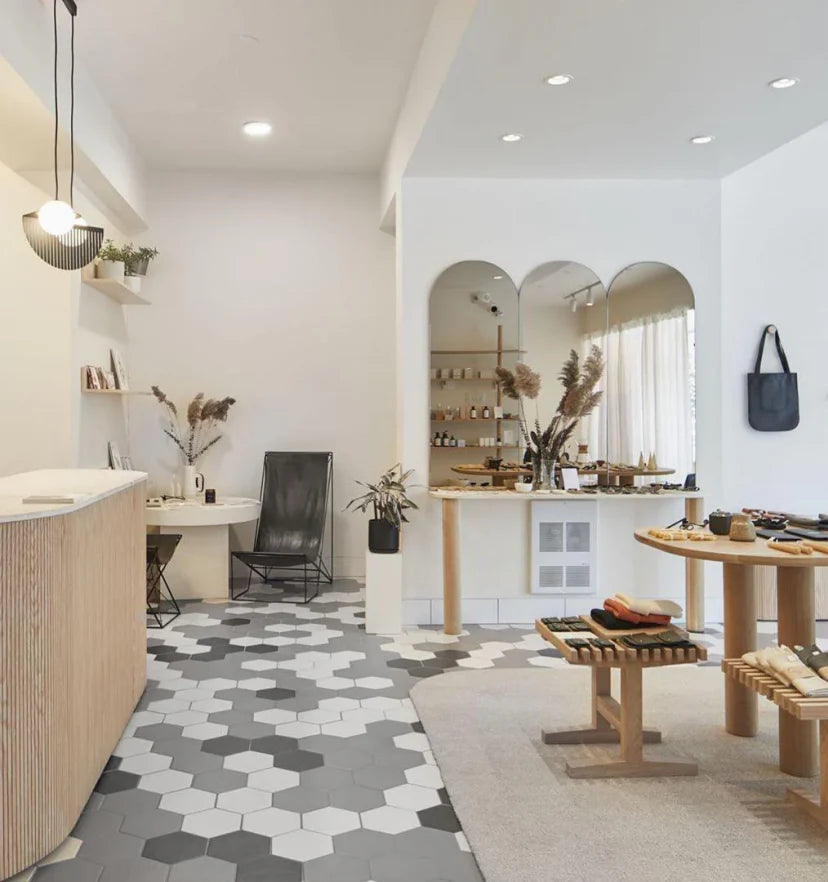 Orbion Black Pendant Lamp - NexioPick