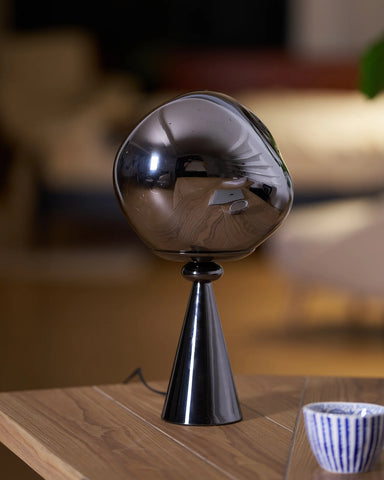 Lava Cone Table Lamp - NexioPick