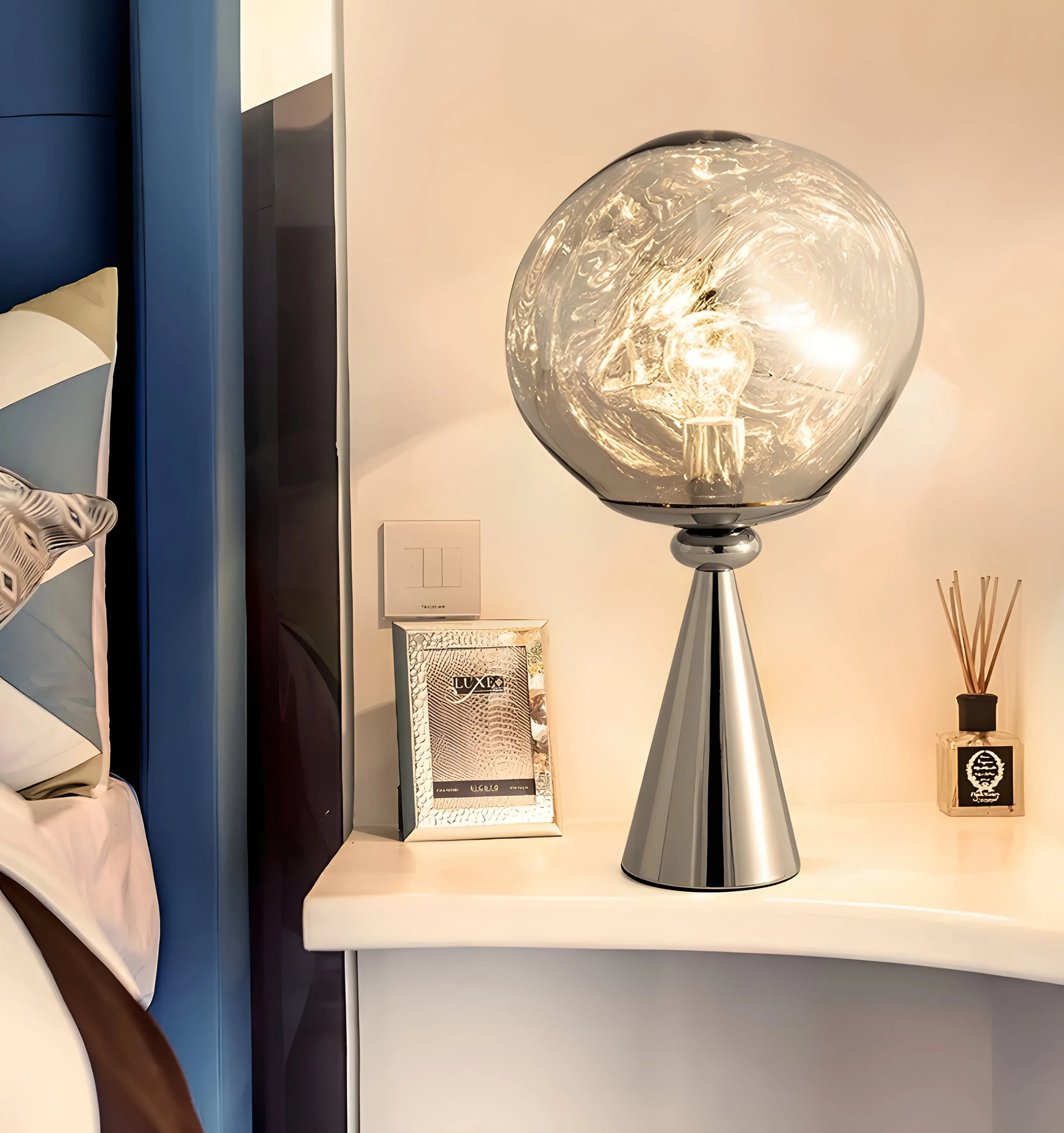 Lava Cone Table Lamp - NexioPick