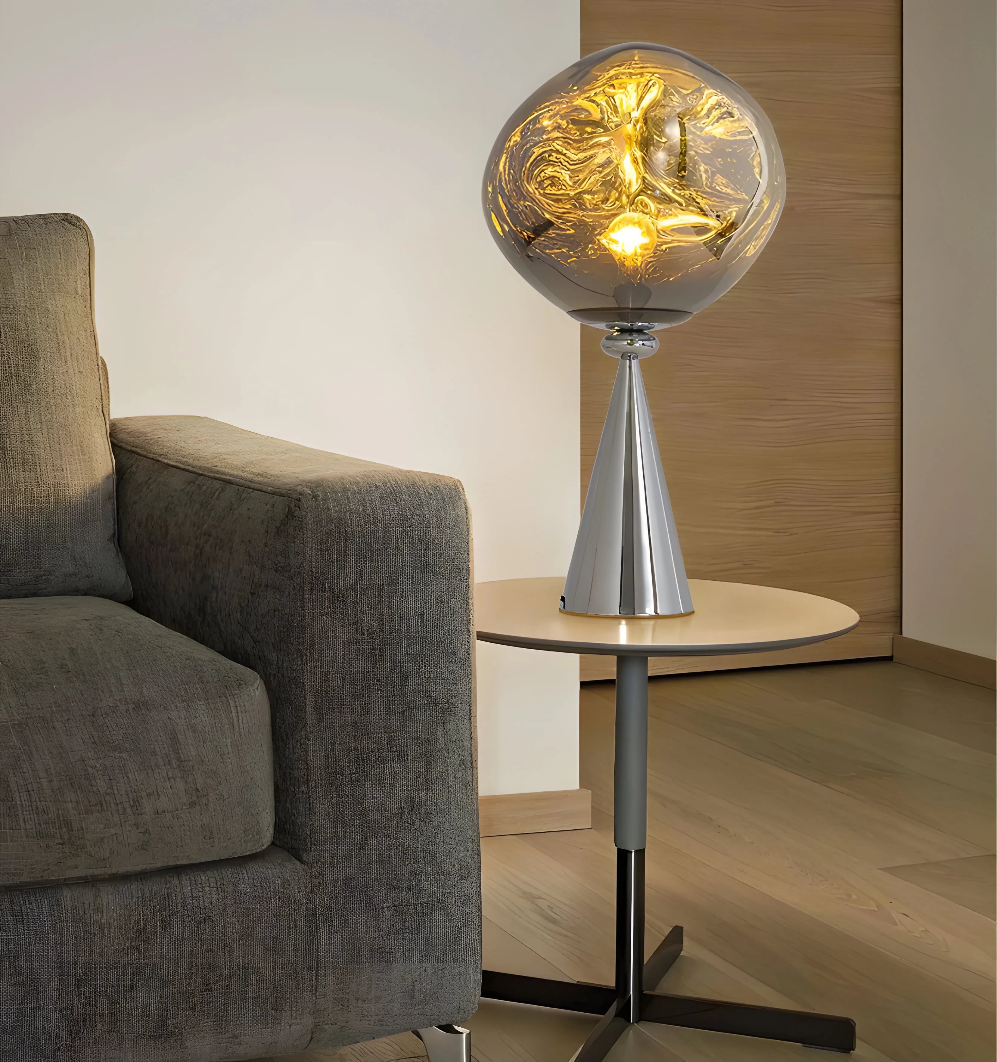 Lava Cone Table Lamp - NexioPick