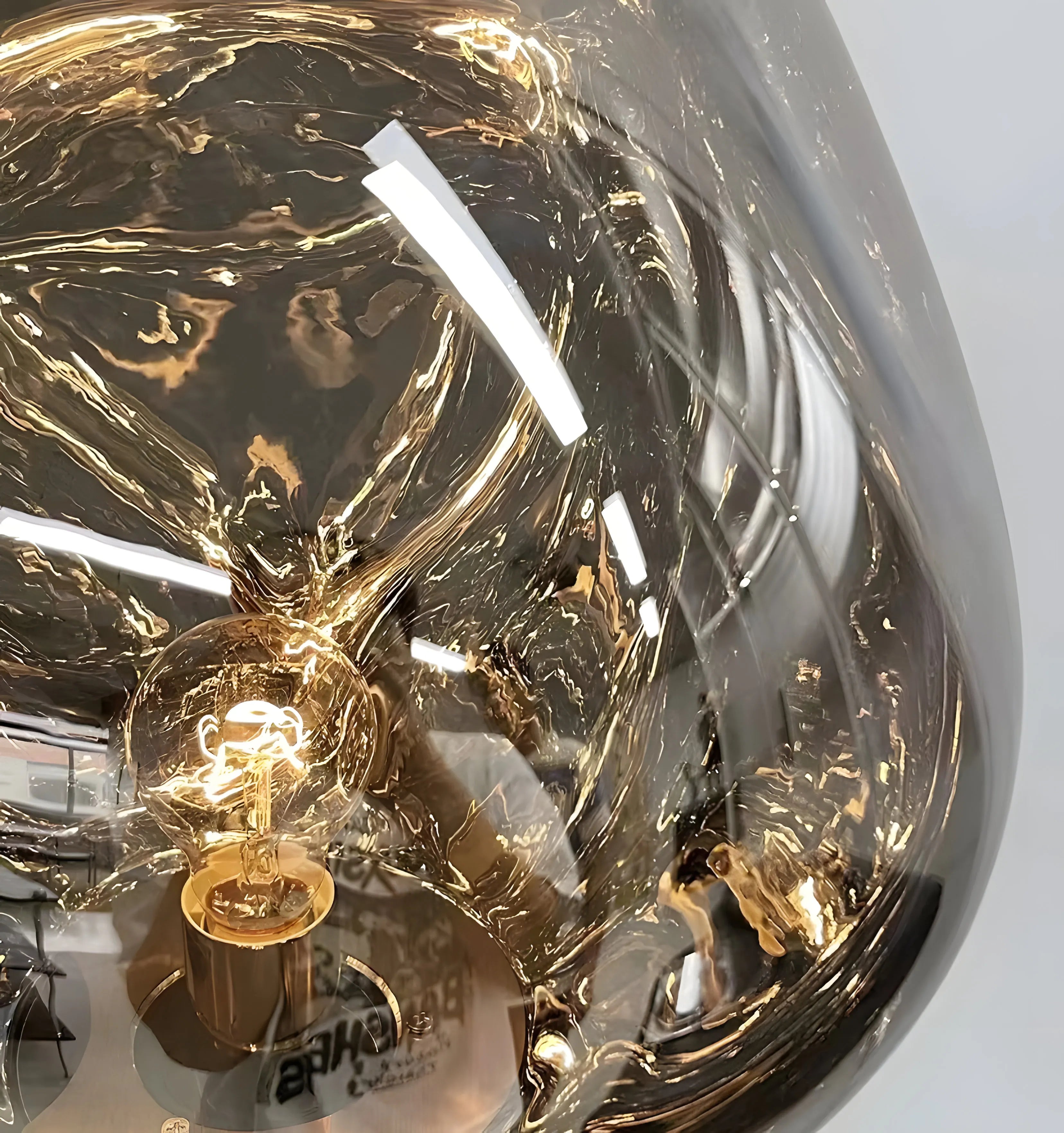 Lava Cone Table Lamp - NexioPick