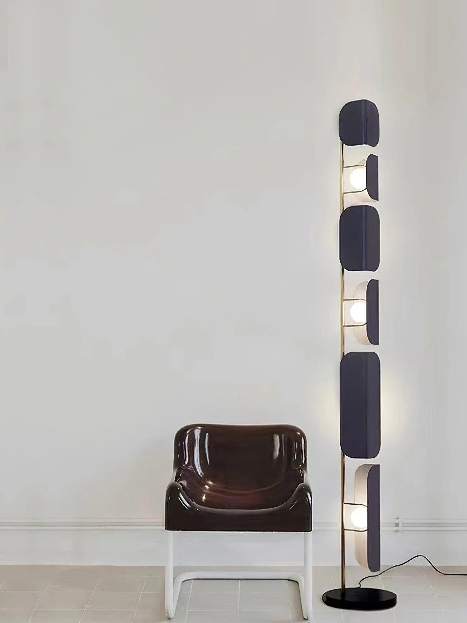 Leagan Floor Lamp - NexioPick