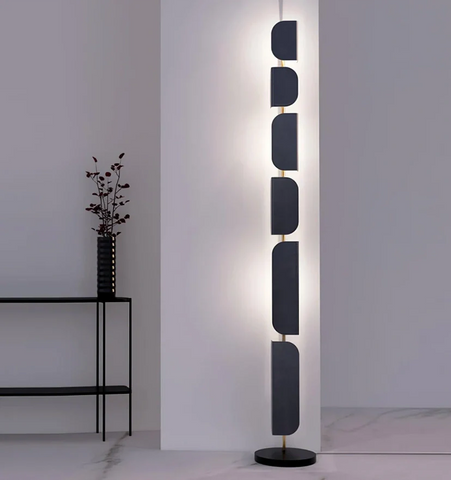 Leagan Floor Lamp - NexioPick