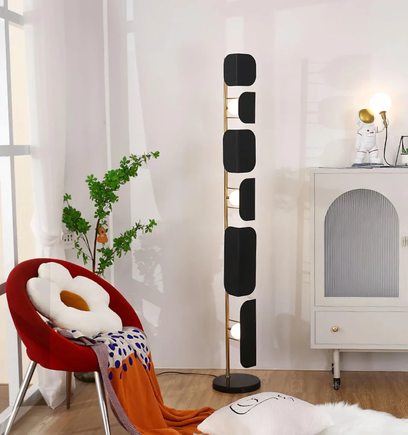 Leagan Floor Lamp - NexioPick