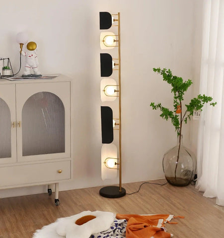 Leagan Floor Lamp - NexioPick