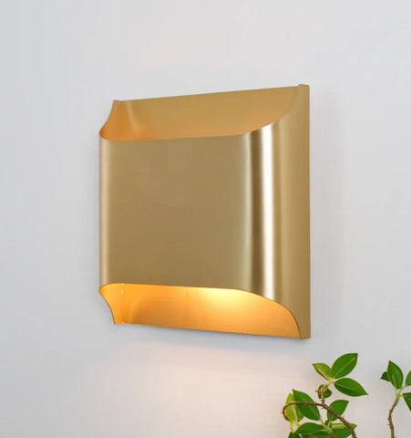 Leclerc Sconce - NexioPick
