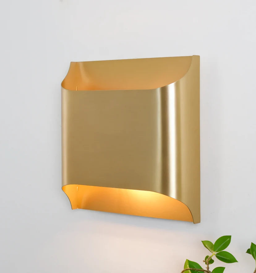 Leclerc Sconce - NexioPick