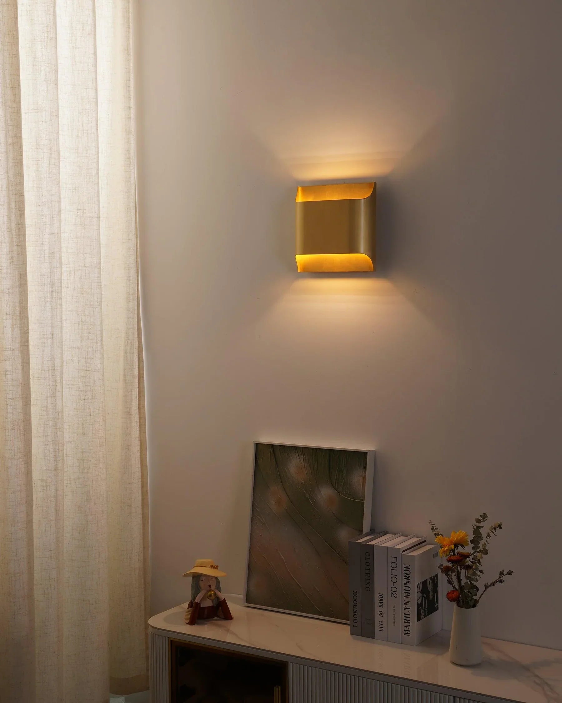 Leclerc Sconce - NexioPick