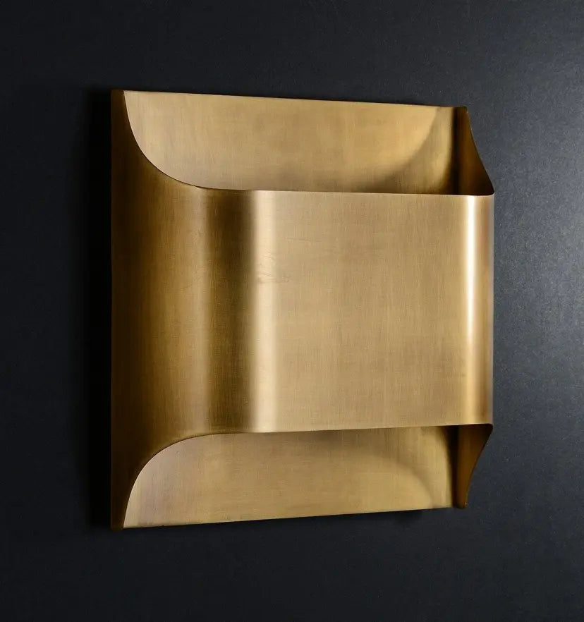 Leclerc Sconce - NexioPick