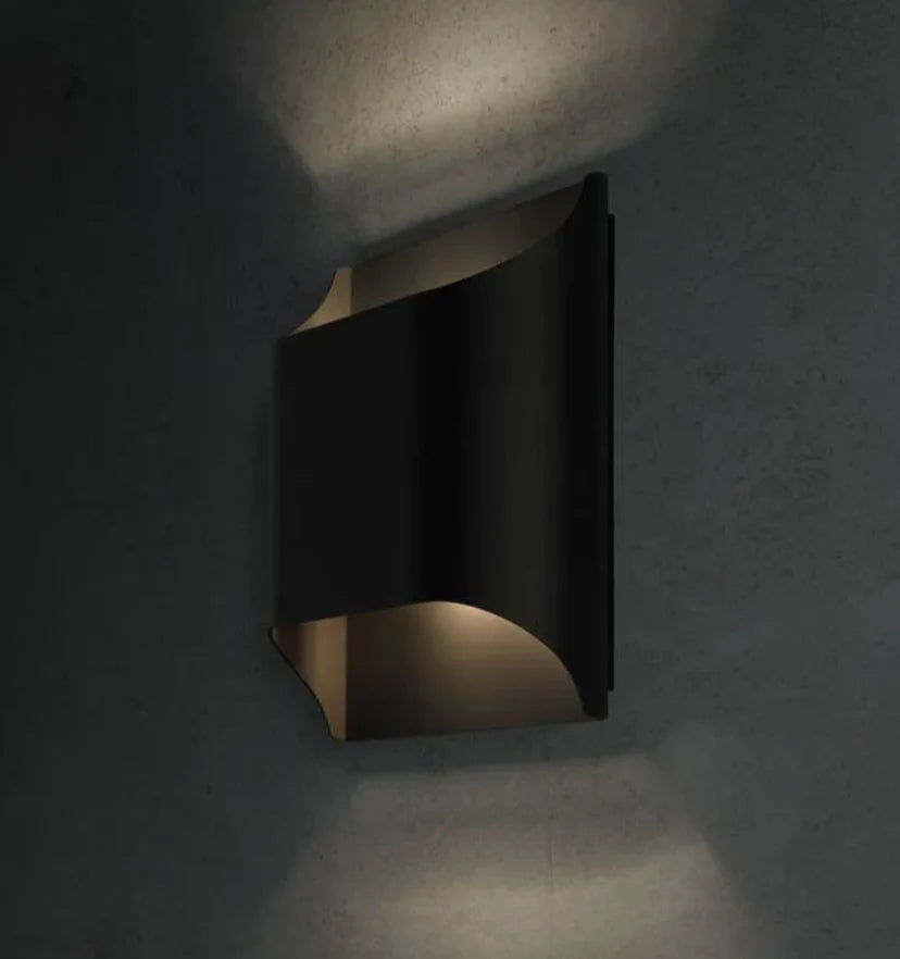 Leclerc Sconce - NexioPick