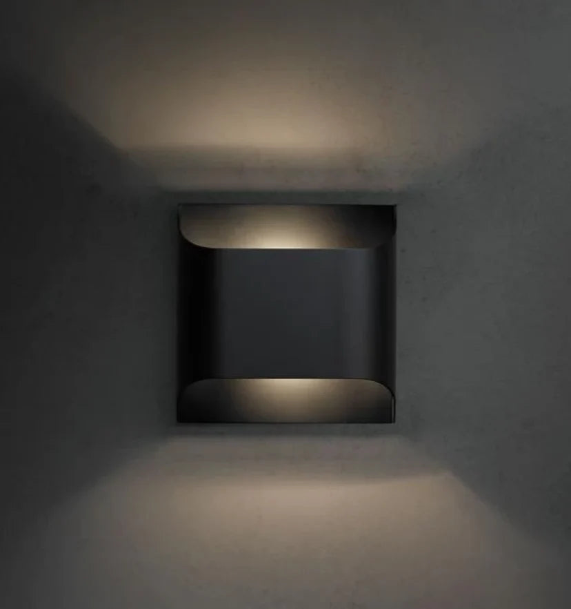 Leclerc Sconce - NexioPick