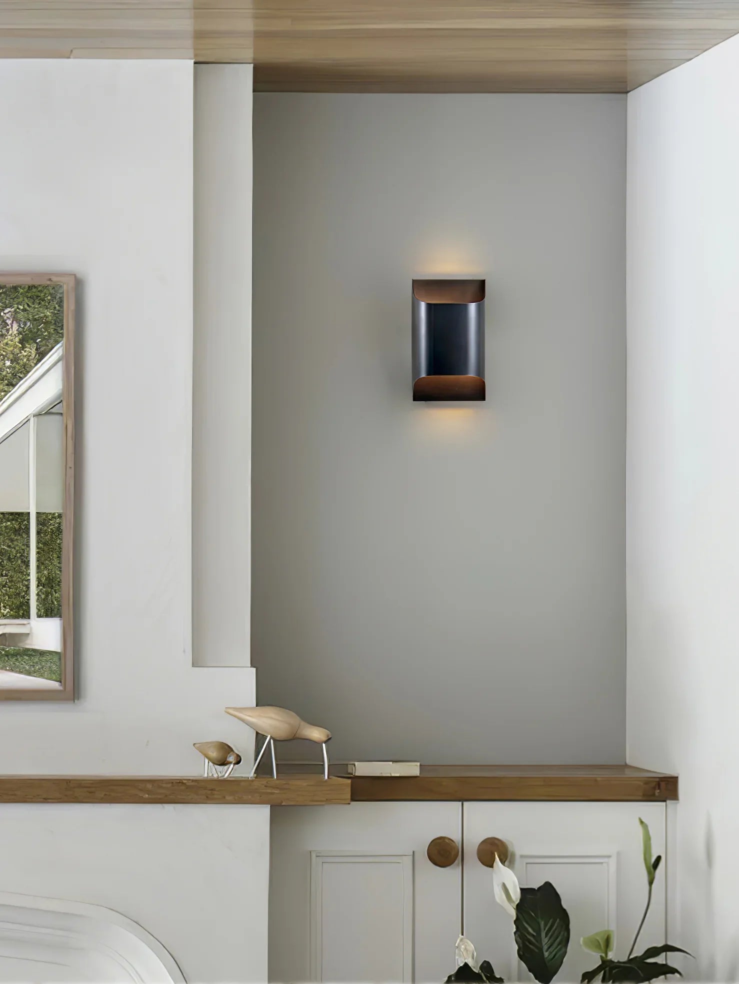 Leclerc Sconce - NexioPick